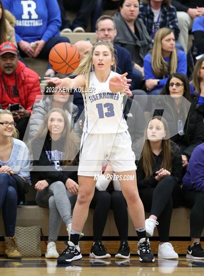Thumbnail 1 in Rochester vs Utica Eisenhower (MHSAA District Final) photogallery.