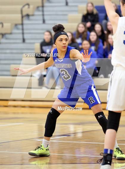 Thumbnail 1 in Rochester vs Utica Eisenhower (MHSAA District Final) photogallery.