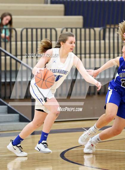 Thumbnail 2 in Rochester vs Utica Eisenhower (MHSAA District Final) photogallery.