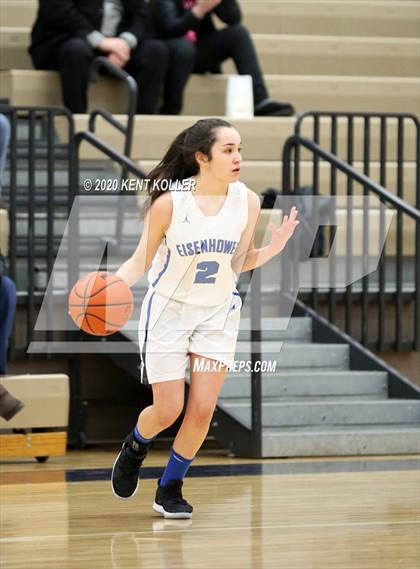 Thumbnail 2 in Rochester vs Utica Eisenhower (MHSAA District Final) photogallery.