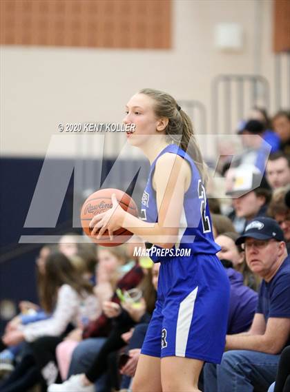 Thumbnail 3 in Rochester vs Utica Eisenhower (MHSAA District Final) photogallery.