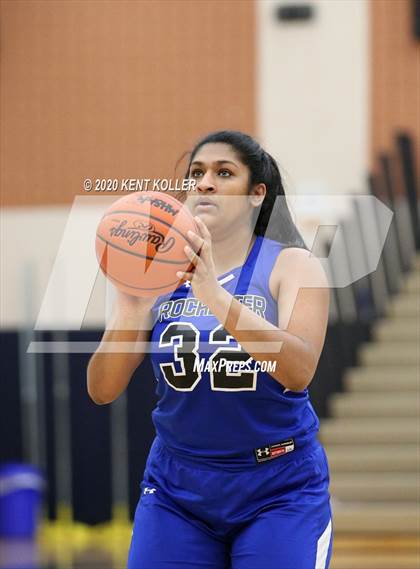 Thumbnail 1 in Rochester vs Utica Eisenhower (MHSAA District Final) photogallery.