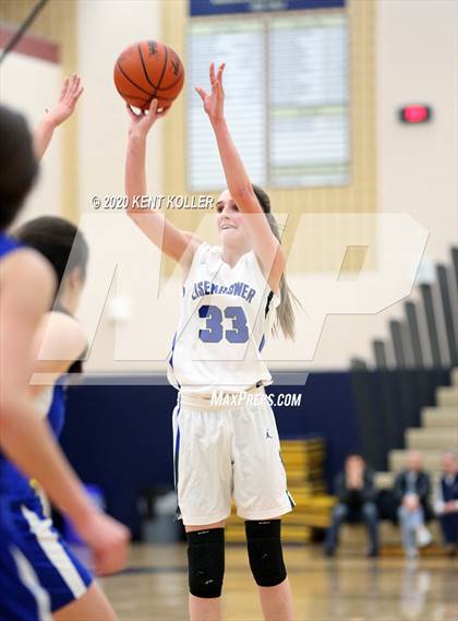 Thumbnail 3 in Rochester vs Utica Eisenhower (MHSAA District Final) photogallery.