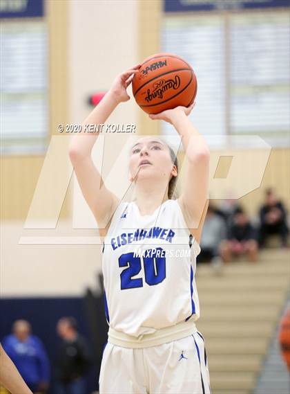 Thumbnail 2 in Rochester vs Utica Eisenhower (MHSAA District Final) photogallery.