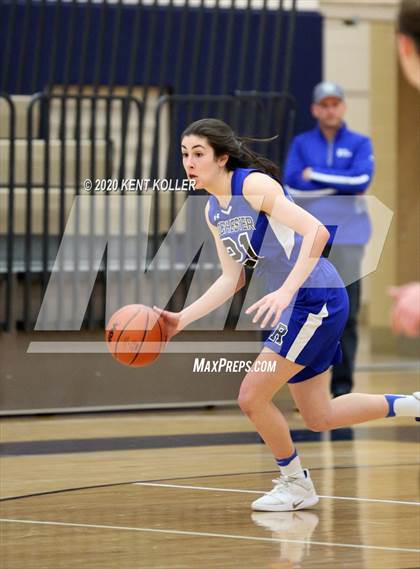 Thumbnail 1 in Rochester vs Utica Eisenhower (MHSAA District Final) photogallery.