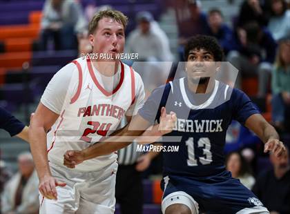 Thumbnail 3 in Bloomsburg vs. Berwick (Journey Bank Classic) photogallery.