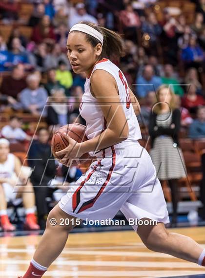 Thumbnail 3 in Cromwell vs. St. Joseph (CIAC Class M Final) photogallery.