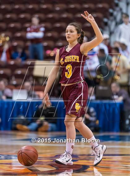 Thumbnail 2 in Cromwell vs. St. Joseph (CIAC Class M Final) photogallery.