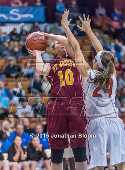 Thumbnail 2 in Cromwell vs. St. Joseph (CIAC Class M Final) photogallery.