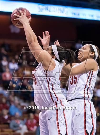 Thumbnail 3 in Cromwell vs. St. Joseph (CIAC Class M Final) photogallery.