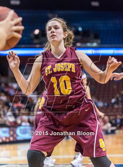 Thumbnail 3 in Cromwell vs. St. Joseph (CIAC Class M Final) photogallery.