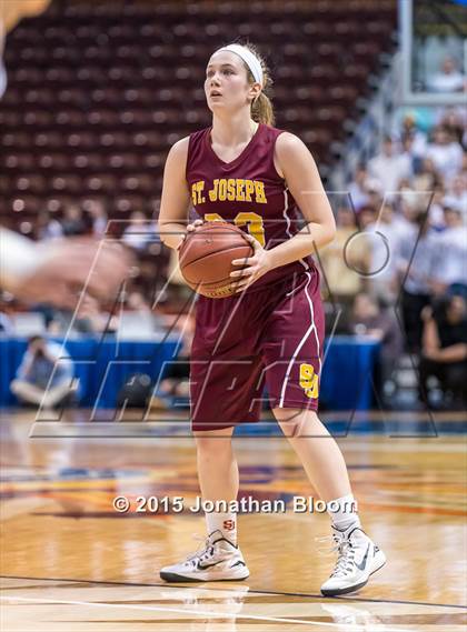 Thumbnail 3 in Cromwell vs. St. Joseph (CIAC Class M Final) photogallery.