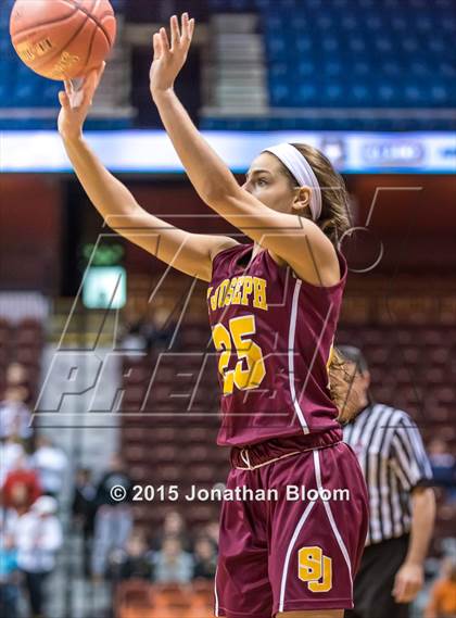 Thumbnail 2 in Cromwell vs. St. Joseph (CIAC Class M Final) photogallery.