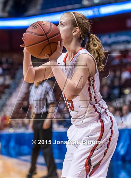Thumbnail 3 in Cromwell vs. St. Joseph (CIAC Class M Final) photogallery.