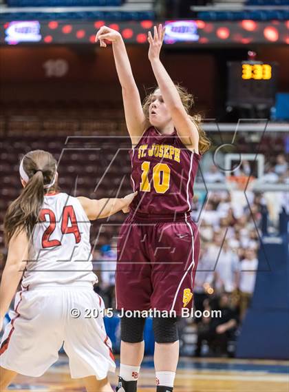 Thumbnail 2 in Cromwell vs. St. Joseph (CIAC Class M Final) photogallery.