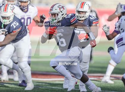 Thumbnail 3 in Ridge Point @ Atascocita (UIL 6A Division 1 Regional Semifinal) photogallery.