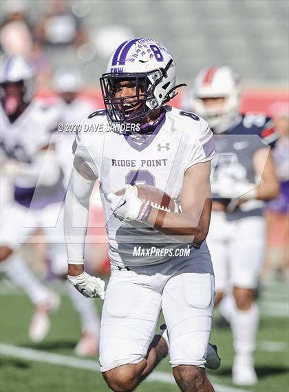 Thumbnail 3 in Ridge Point @ Atascocita (UIL 6A Division 1 Regional Semifinal) photogallery.