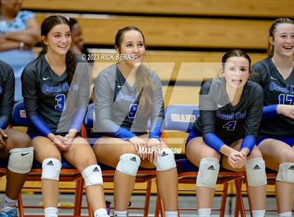 Thumbnail 1 in Grand Oaks vs College Park photogallery.