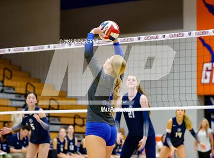 Thumbnail 2 in Grand Oaks vs College Park photogallery.