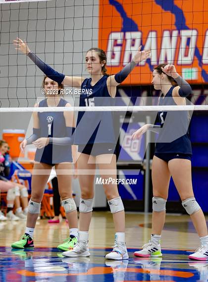 Thumbnail 2 in Grand Oaks vs College Park photogallery.