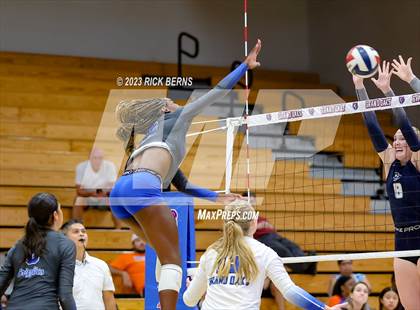 Thumbnail 1 in Grand Oaks vs College Park photogallery.