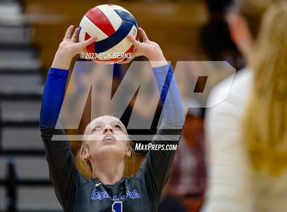 Thumbnail 2 in Grand Oaks vs College Park photogallery.
