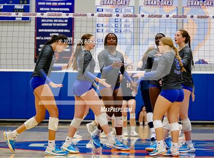 Thumbnail 3 in Grand Oaks vs College Park photogallery.