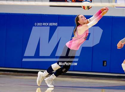 Thumbnail 1 in Grand Oaks vs College Park photogallery.