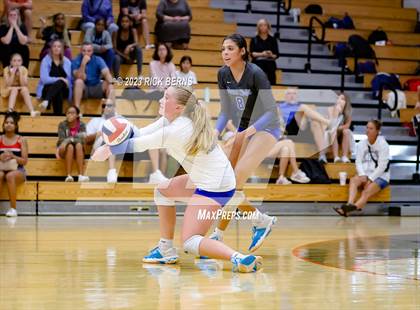 Thumbnail 1 in Grand Oaks vs College Park photogallery.