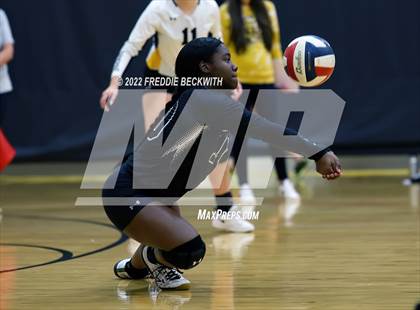 Thumbnail 1 in Anna vs. Denison (Denison Invitational Showcase) photogallery.