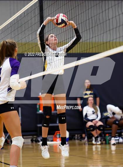 Thumbnail 3 in Anna vs. Denison (Denison Invitational Showcase) photogallery.
