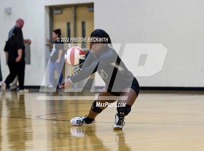 Thumbnail 1 in Anna vs. Denison (Denison Invitational Showcase) photogallery.