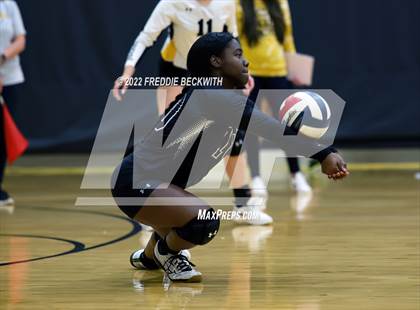 Thumbnail 3 in Anna vs. Denison (Denison Invitational Showcase) photogallery.