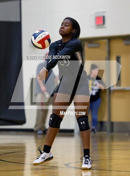 Thumbnail 3 in Anna vs. Denison (Denison Invitational Showcase) photogallery.