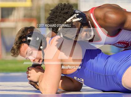 Thumbnail 1 in Ocean Township vs Shore Regional photogallery.