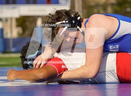 Thumbnail 2 in Ocean Township vs Shore Regional photogallery.