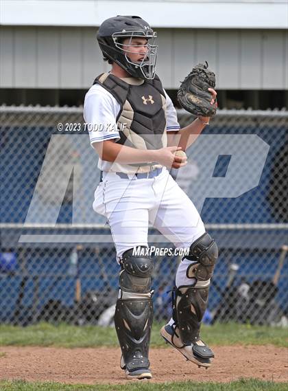 Thumbnail 3 in East Catholic @ Glastonbury photogallery.