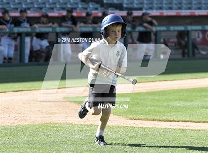 Thumbnail 2 in St. Margaret's vs. Saddleback Valley Christian photogallery.