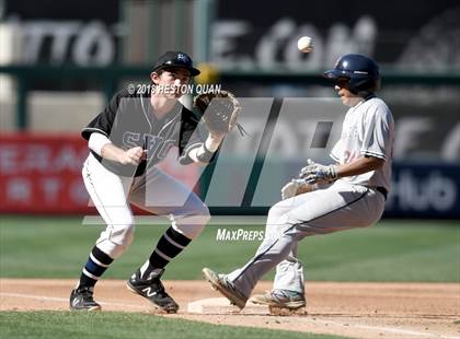 Thumbnail 1 in St. Margaret's vs. Saddleback Valley Christian photogallery.