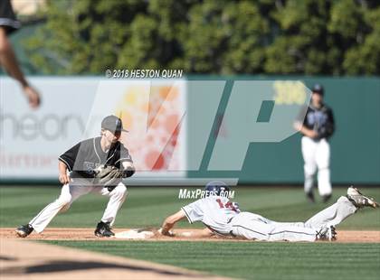 Thumbnail 2 in St. Margaret's vs. Saddleback Valley Christian photogallery.