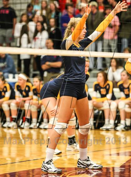Thumbnail 2 in Pearce [J. J.] vs Mckinney (UIL Bi-District Playoff) photogallery.