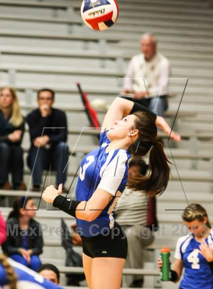 Thumbnail 1 in Pearce [J. J.] vs Mckinney (UIL Bi-District Playoff) photogallery.