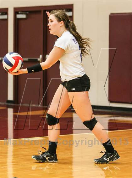 Thumbnail 1 in Pearce [J. J.] vs Mckinney (UIL Bi-District Playoff) photogallery.