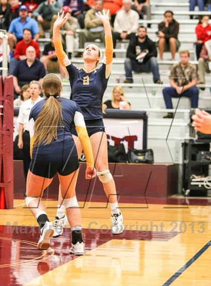 Thumbnail 3 in Pearce [J. J.] vs Mckinney (UIL Bi-District Playoff) photogallery.