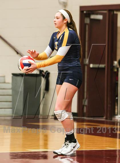 Thumbnail 1 in Pearce [J. J.] vs Mckinney (UIL Bi-District Playoff) photogallery.