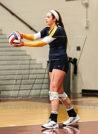 Thumbnail 3 in Pearce [J. J.] vs Mckinney (UIL Bi-District Playoff) photogallery.