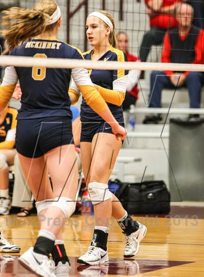 Thumbnail 3 in Pearce [J. J.] vs Mckinney (UIL Bi-District Playoff) photogallery.