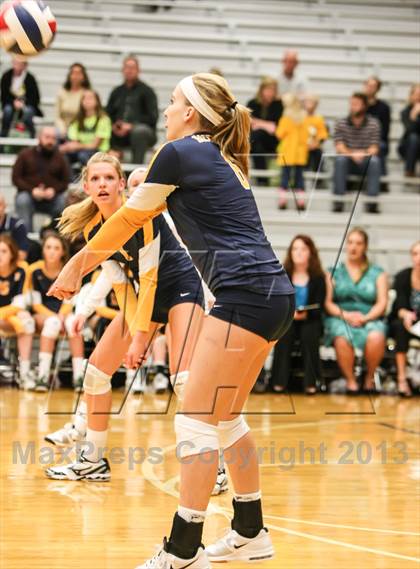 Thumbnail 2 in Pearce [J. J.] vs Mckinney (UIL Bi-District Playoff) photogallery.