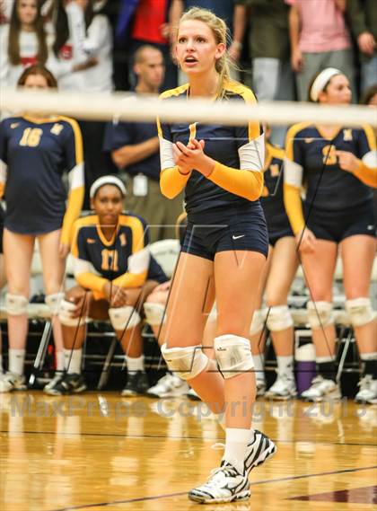 Thumbnail 3 in Pearce [J. J.] vs Mckinney (UIL Bi-District Playoff) photogallery.
