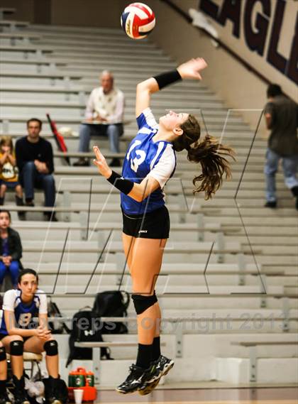 Thumbnail 1 in Pearce [J. J.] vs Mckinney (UIL Bi-District Playoff) photogallery.